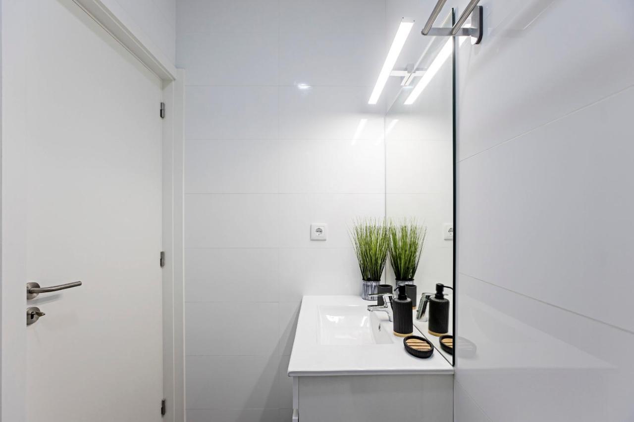 150 Rivoli Apartments By Lovelystay Porto Dış mekan fotoğraf